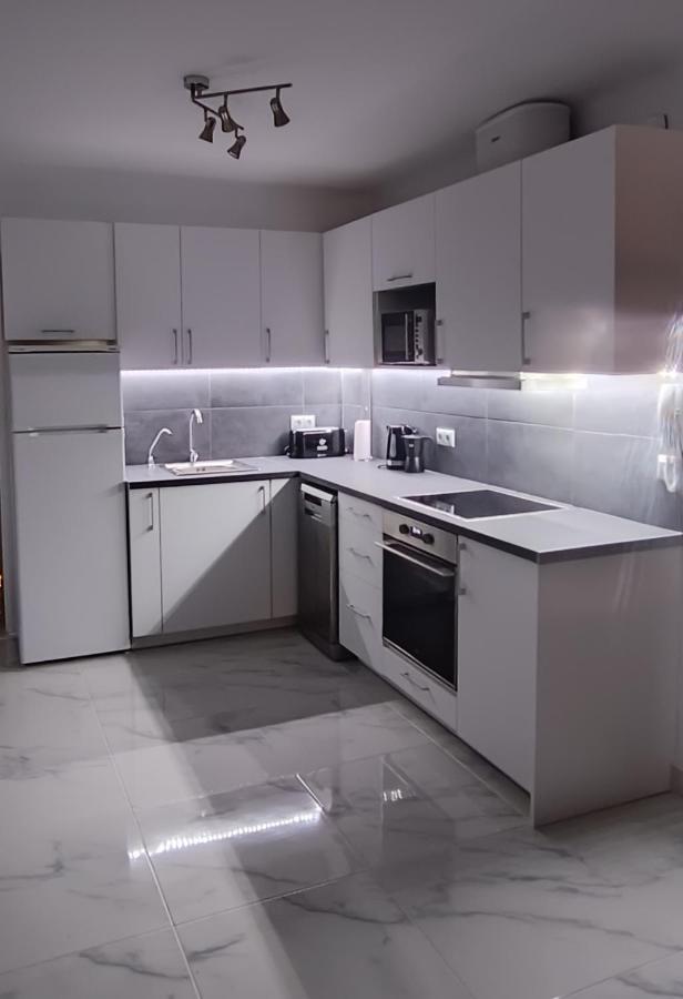Pmt16 - Large City Apartment On The Beach تورّيفيِخا المظهر الخارجي الصورة